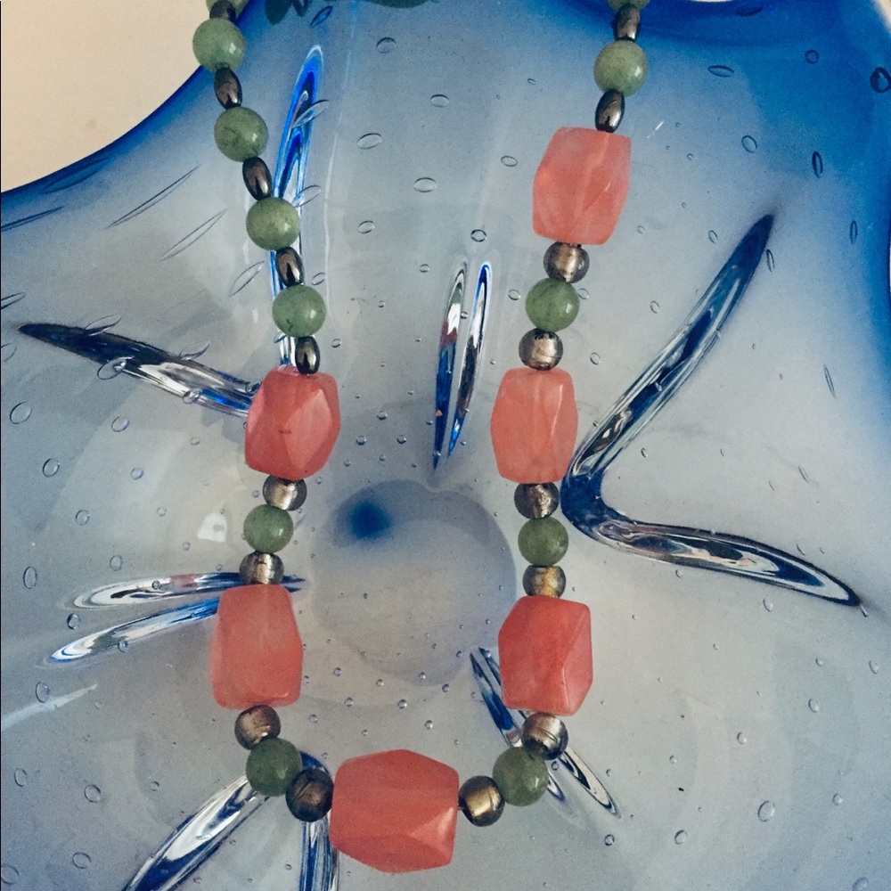 📿 Pretty beaded necklace 📿 - Picture 3 of 3